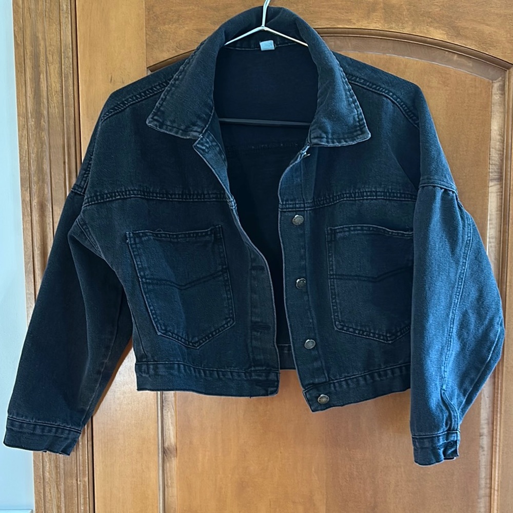 Black Stone Wash Cropped Denim Trucker Jacket Distressed Shacket Jean Coat